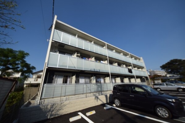 レオネクストホワイトパレスの物件外観写真